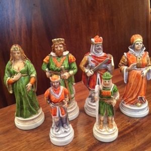 handmade Italian Nigri Scacchi chess set – battle of Camelot