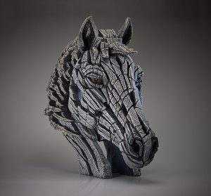 Sculpture horse white