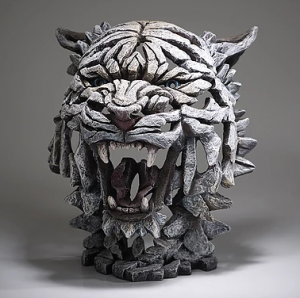 Sculpture siberian tiger