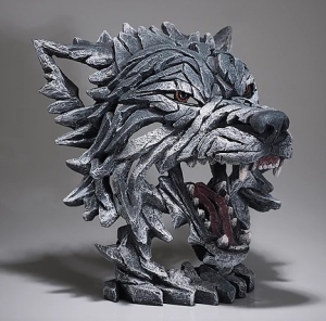 Wolf grey sculpture