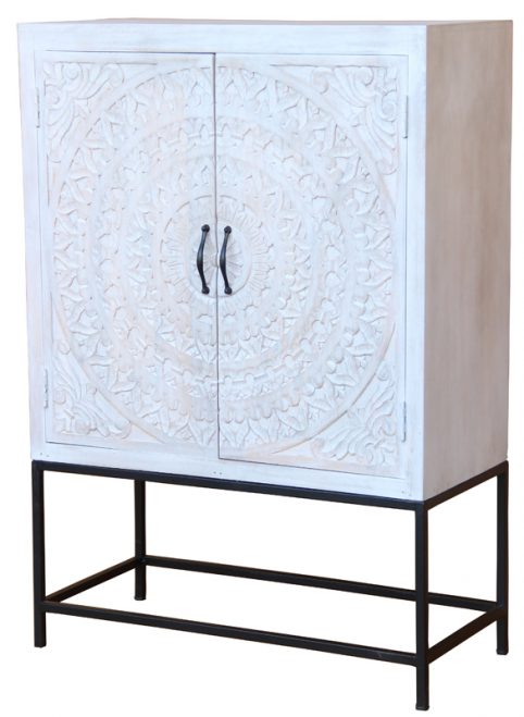 Bohemian range 2-door raised sideboard Bohemian range white washed painted 2-door raised sideboard