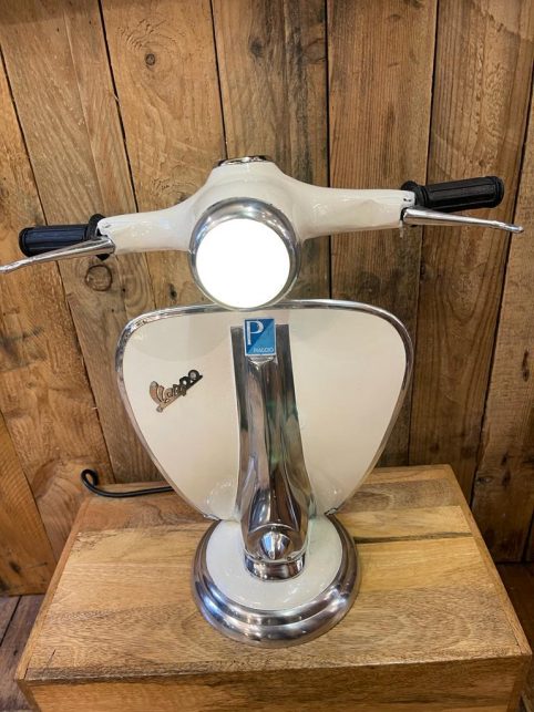 Large Vintage White Vespo Lamp Large Vintage White Vespa Lamp