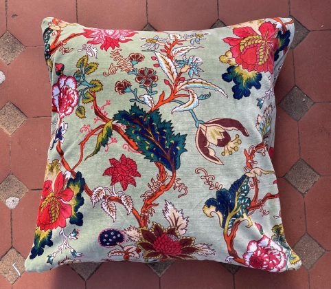 405328480_1036638017671642_9123544208334820629_n Light Green tropical floral cotton velvet cushion cover 50x50cm